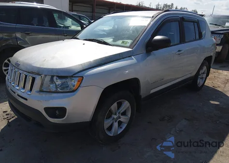 2012 Jeep Compass Sport z USA, uszkodzony, nr VIN 1C4NJDBB2CD705534